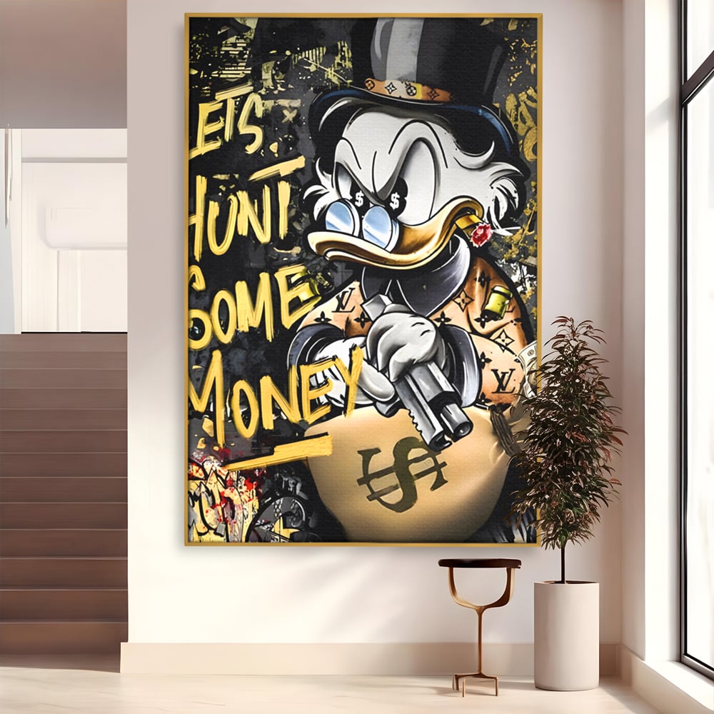 Tablou canvas cu ilustratie cu scrooge duck tinand o arma, in rama de aluminiu auriu